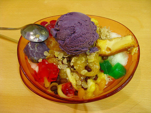 halo-halo-philippines mixed ice halo halo from chow king